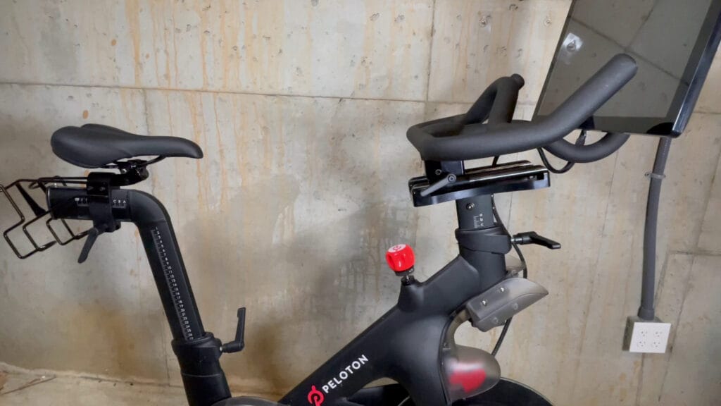 Peloton adjust handlebars Clearance