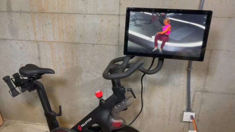 swivel bracket for peloton