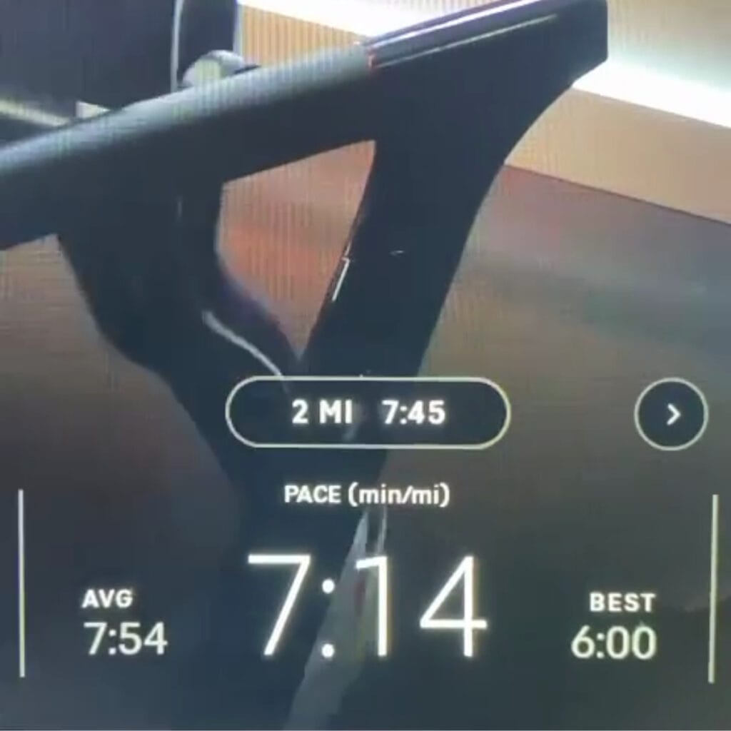 Mile Pace pop-up during running class on Peloton Tread.