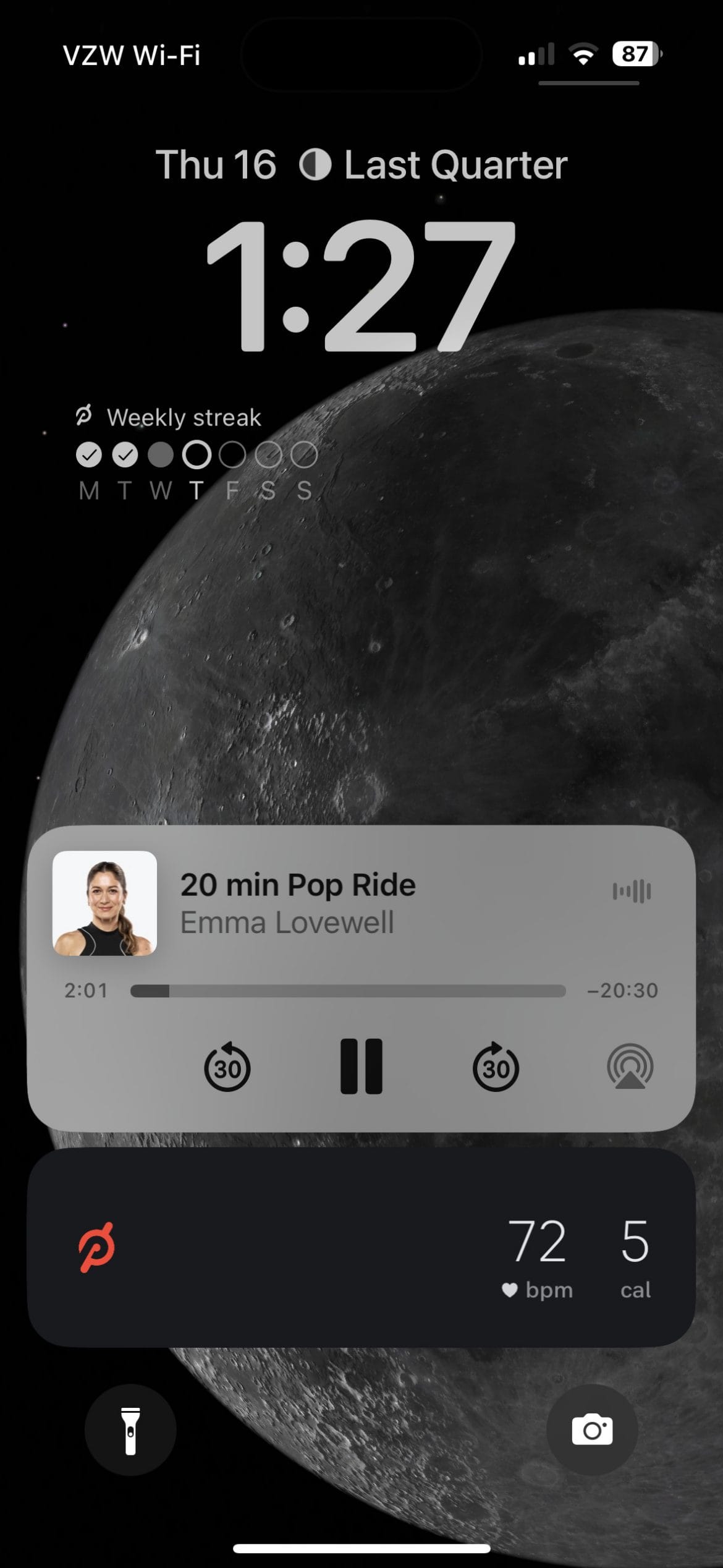 Live activities widget displaying ride metrics.